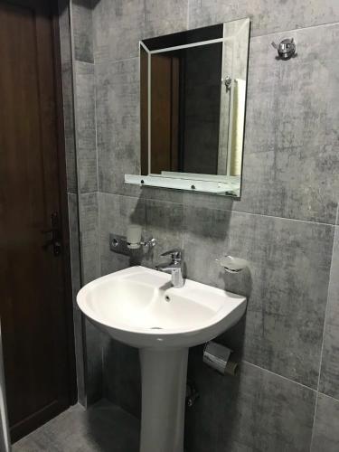 Apartment On Selaziri 157