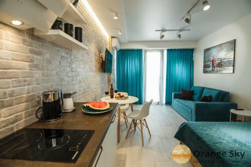 Orange Sky Apartments Beach Tower