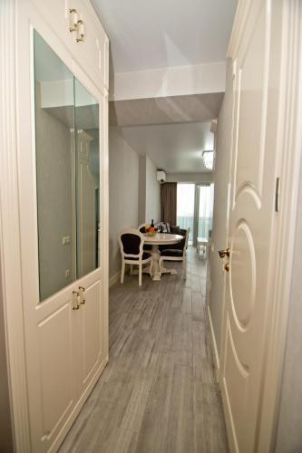 Holiday Batumi Apartments.1714