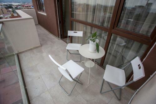 Nano's Exclusive Fashionable Apartment