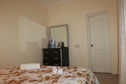 Apartment On Saakadze Street