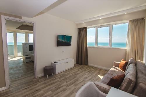 My Sunshine Apartments Alliance Palace
