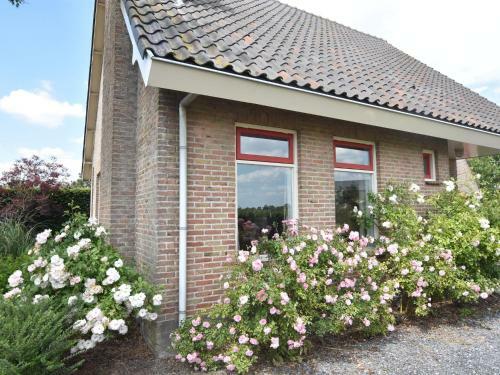 Beautiful Child-friendly Holiday Home In Eede