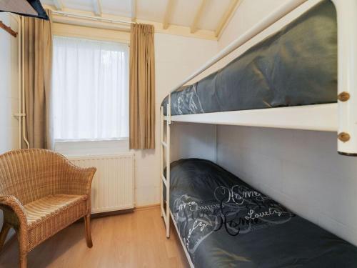 Pleasant Holiday Home In Epe With Hot Tub