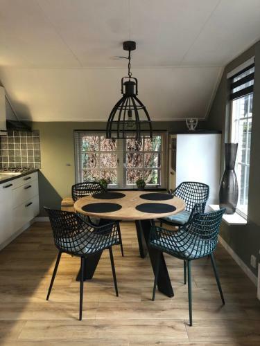 Veluws Rietgedekt Bungalow