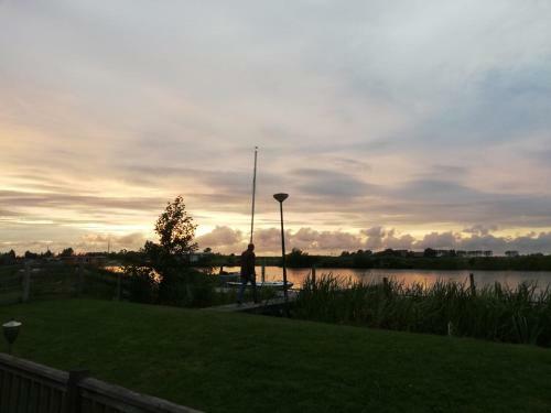 Recreationpark Yn'e Lijte Grou Waterchalet Number 6