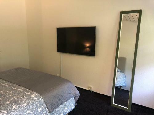 Unique Chalet In Harderwijk With Large Garden