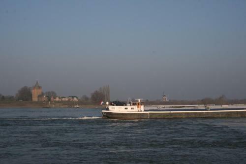 Villa Unique Place On The River Waal