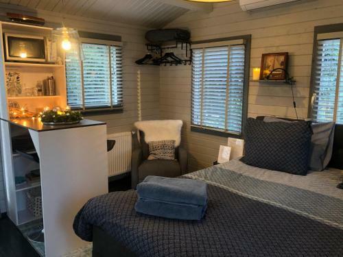Tiny House Boatshed