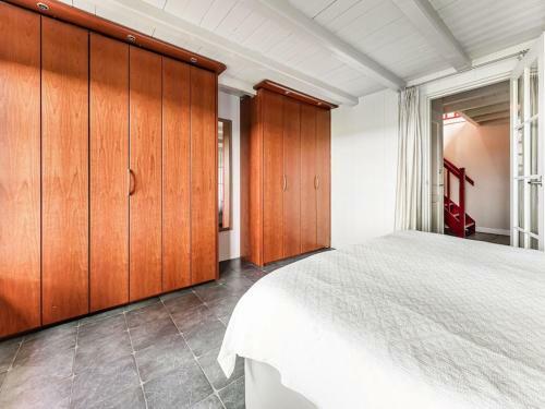 Spacious Holiday Home In Heiloo With A Large Garden