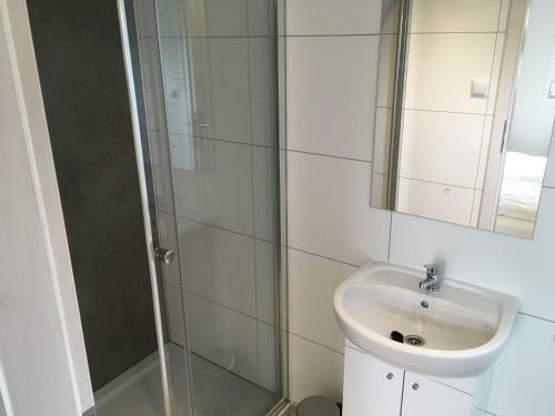Comfortable Chalet With Dishwasher, Near The Wadden Sea