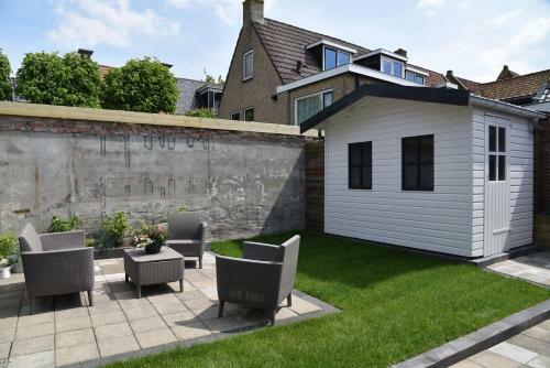 Sfeervol Vakantiehuis In Holwerd