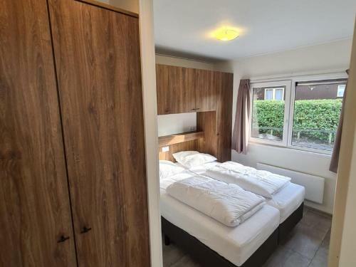 Eco Holiday Home With Platform On A Beautiful Pond