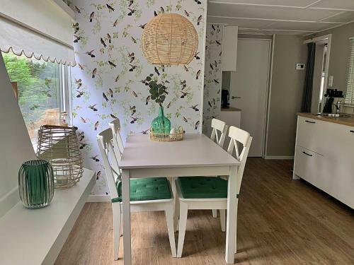 Amazing Chalet In Hoenderloo With A Swimming Pool