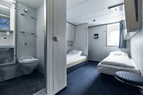 Dfds Ferry - Amsterdam To Newcastle