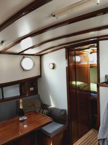 Priv� B&B Motorsailer Rataplan