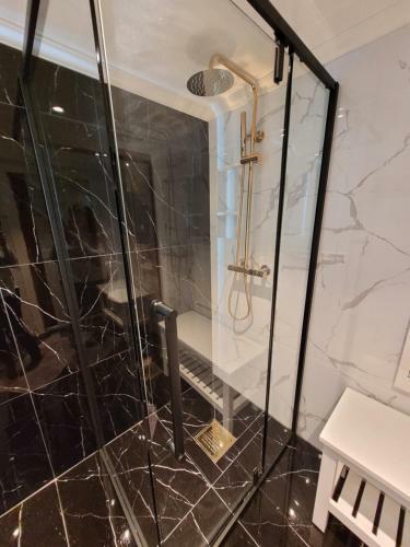 Apartamento Boende Med Utsikt Mot Fun�sdalsberget