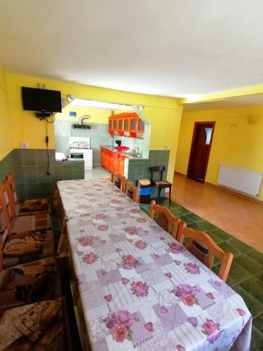 Hostal Pensiunea Poarta Lui Ionele