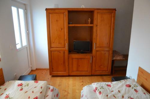 Hostal Baza Sportiva Adelina