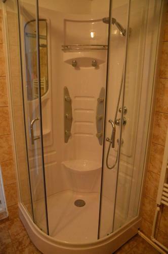 Hostal Baza Sportiva Adelina
