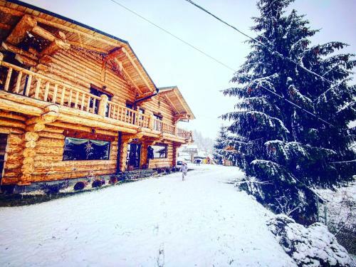 Villa The Mountain's Sea Chalet