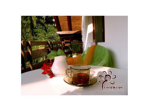 Hostal Casa Din Parc