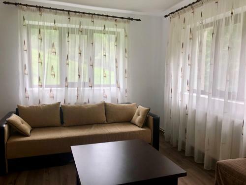 Villa Cabana Caprioara - Piatra Craiului