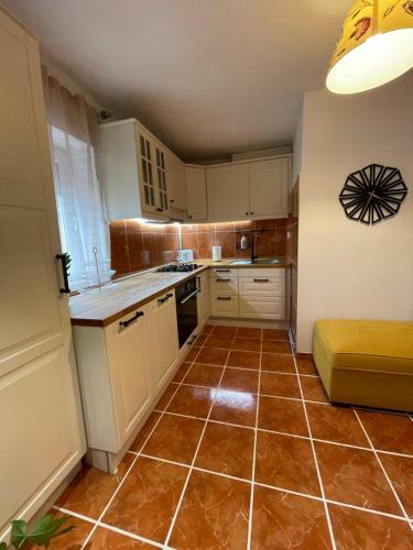 Romanescu View 3 Rooms Apartment Self-checkin