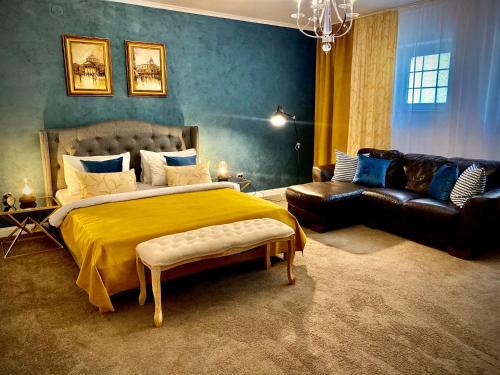 Sarada Boutique Luxury Apartment