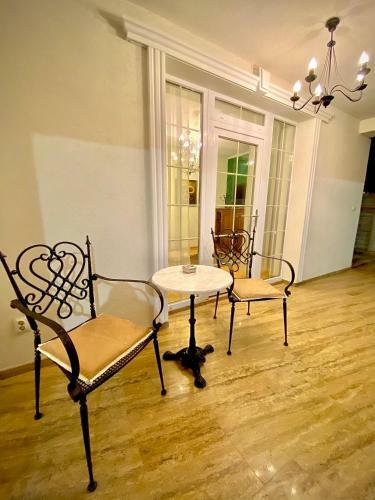 Sarada Boutique Luxury Apartment