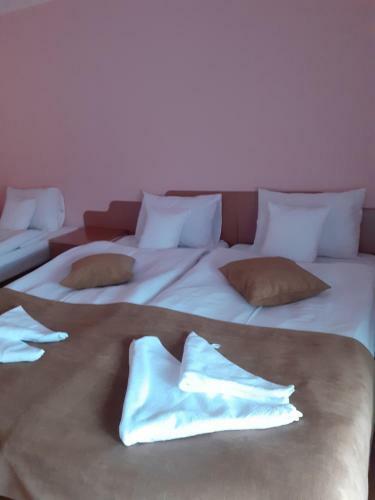 Hostal Casa Leucian