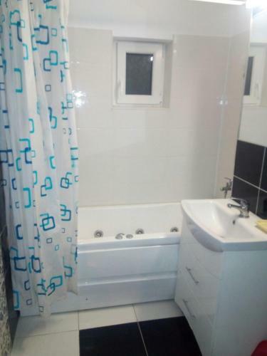Sophia Apartment