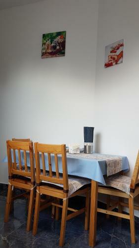 Gruia Apartment