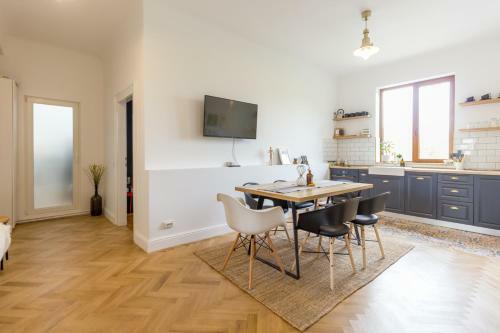 City Chic 3 Bedroom Apartment