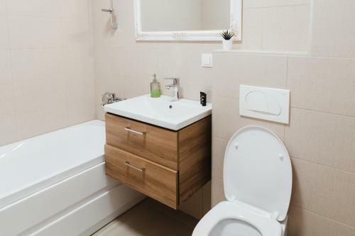 One Room Apart T3 With Free Parking