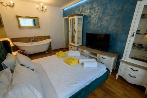 Ultracentral Luxury Apartment