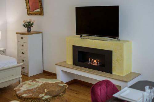 Ultracentral Luxury Apartment