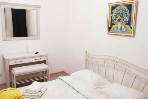 Central Cozy And Quiet 2 King Br Apartment