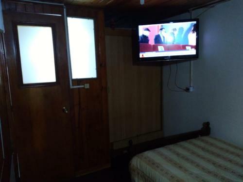 Albergue Hostal Gomero Y Shuttle Service