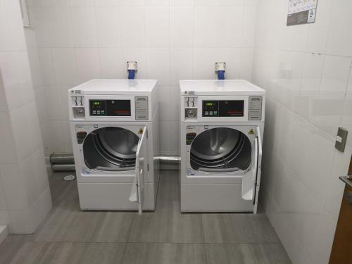 Apartamento Depto Ginebra 1 Dorm Con Estacionamiento