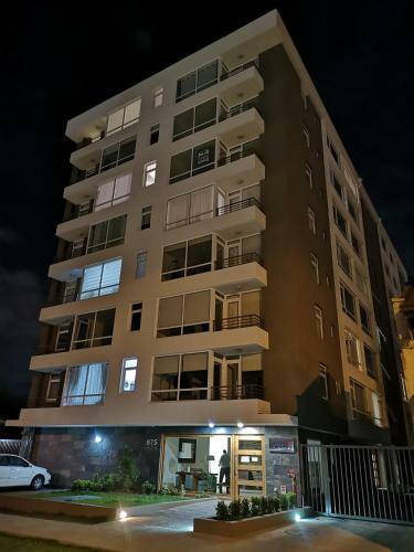 Apartamento Depto Ginebra 1 Dorm Con Estacionamiento