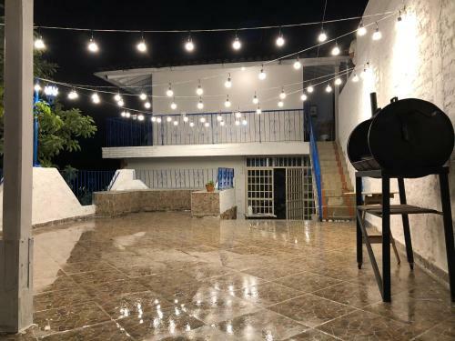 Caba�a Con Piscina En Floridablanca