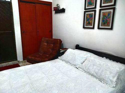 Agradable Casa Con Piscina Est, Tres Habitaciones