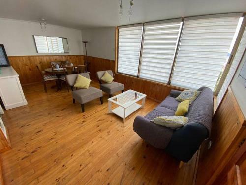 Agradable Casa En Vi�a Con Terraza Y Gran Quincho
