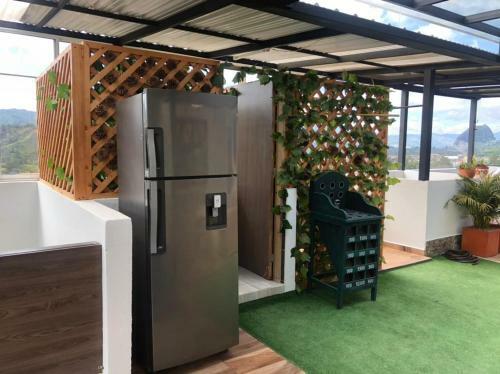 Moderno Apartamento En Guatap� Con Jacuzzi Y Parqueadero