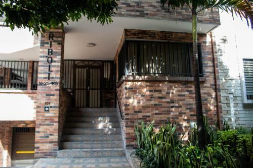 Apartaoficina Laureles - Wifi 200mb