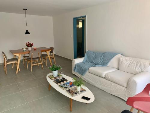 Charming Apartment In Downtown ? Home Aris 301
