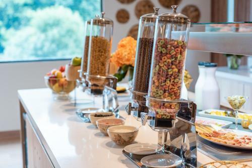 Hotel Fairfield By Marriott Medellin Sabaneta