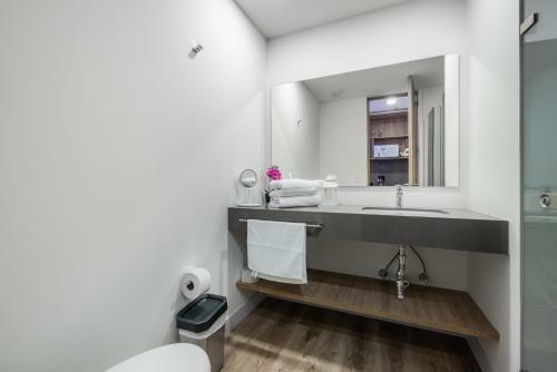 Apartamentos Go Living & Suites By Housy Host