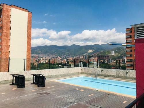 Apartamento Amoblado En Los Colores Cerca A Todo